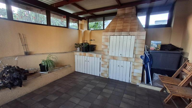 To Let 2 Bedroom Property for Rent in Ferndale Western Cape